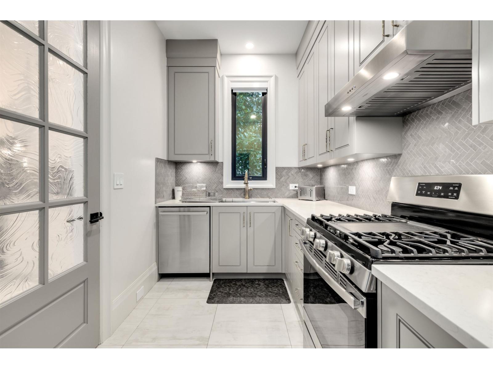 2886 165b Street, Surrey, British Columbia  V3Z 0X9 - Photo 16 - R3074596