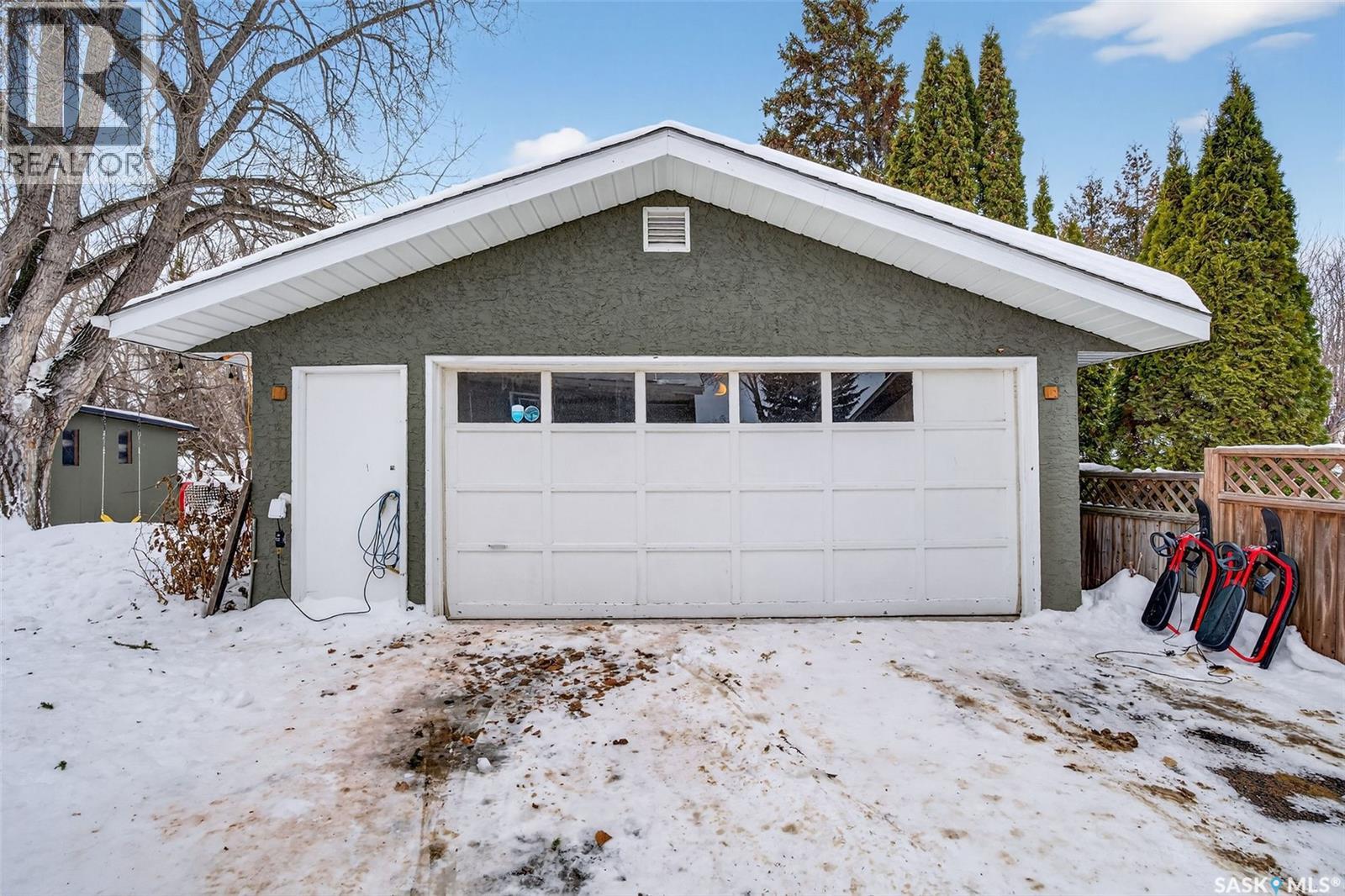 1397 Lacroix Crescent, Prince Albert, Saskatchewan  S6V 6R3 - Photo 2 - SK026727