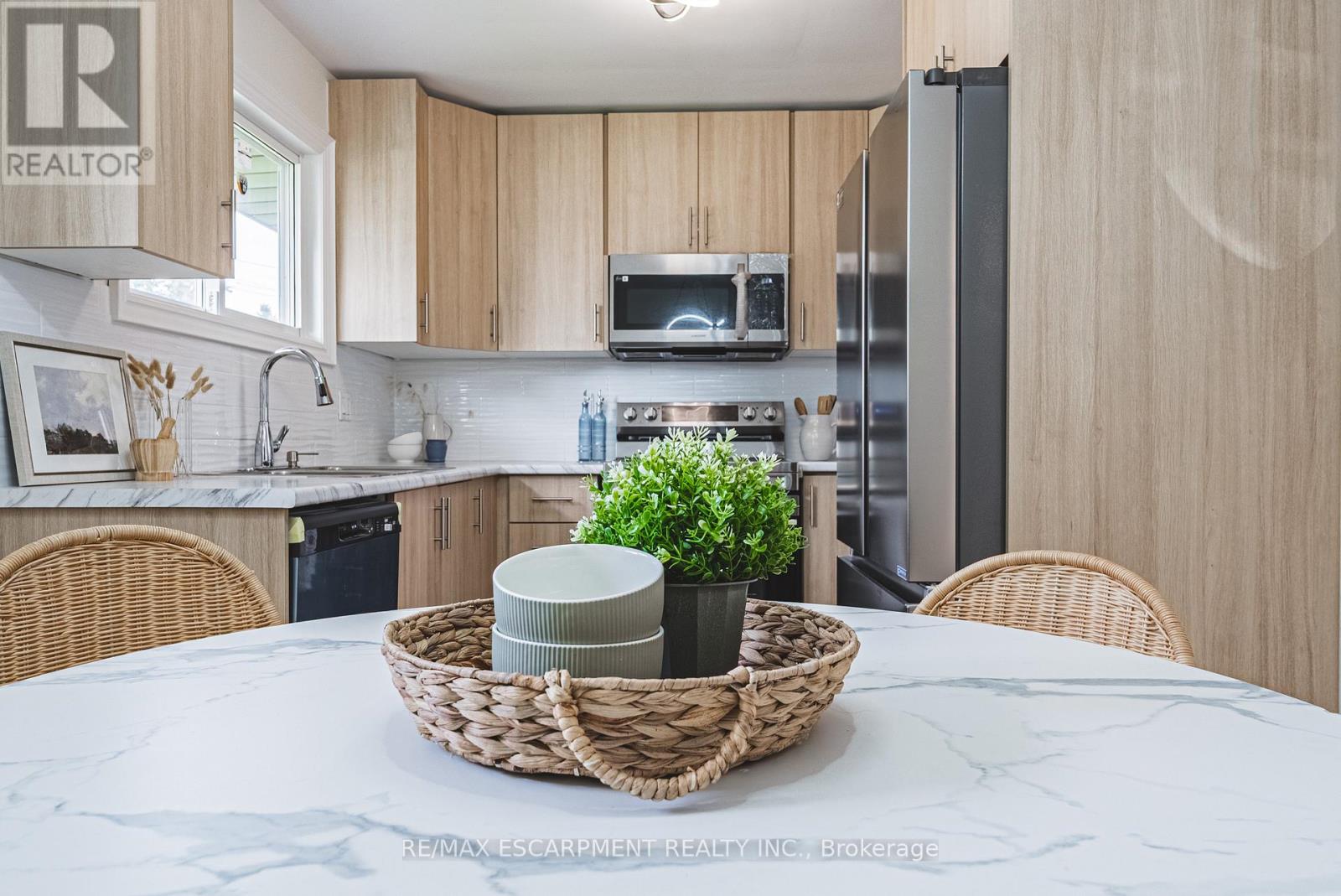 131 Welbourn Drive, Hamilton, Ontario  L9A 3N5 - Photo 10 - X12701546