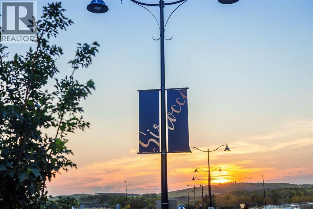 80 Creekside Path Sw, Calgary, Alberta  T2X 0G7 - Photo 47 - A2257842