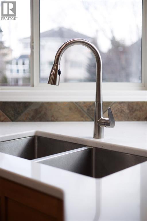 38 Simcoe Crescent Sw, Calgary, Alberta  T3H 4K6 - Photo 15 - A2279284