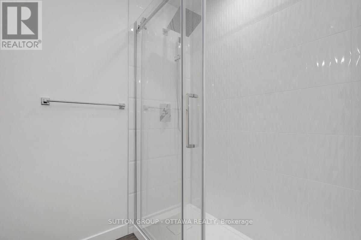 507 - 399 Winston Avenue, Ottawa, Ontario  K2A 1Y8 - Photo 11 - X12701590