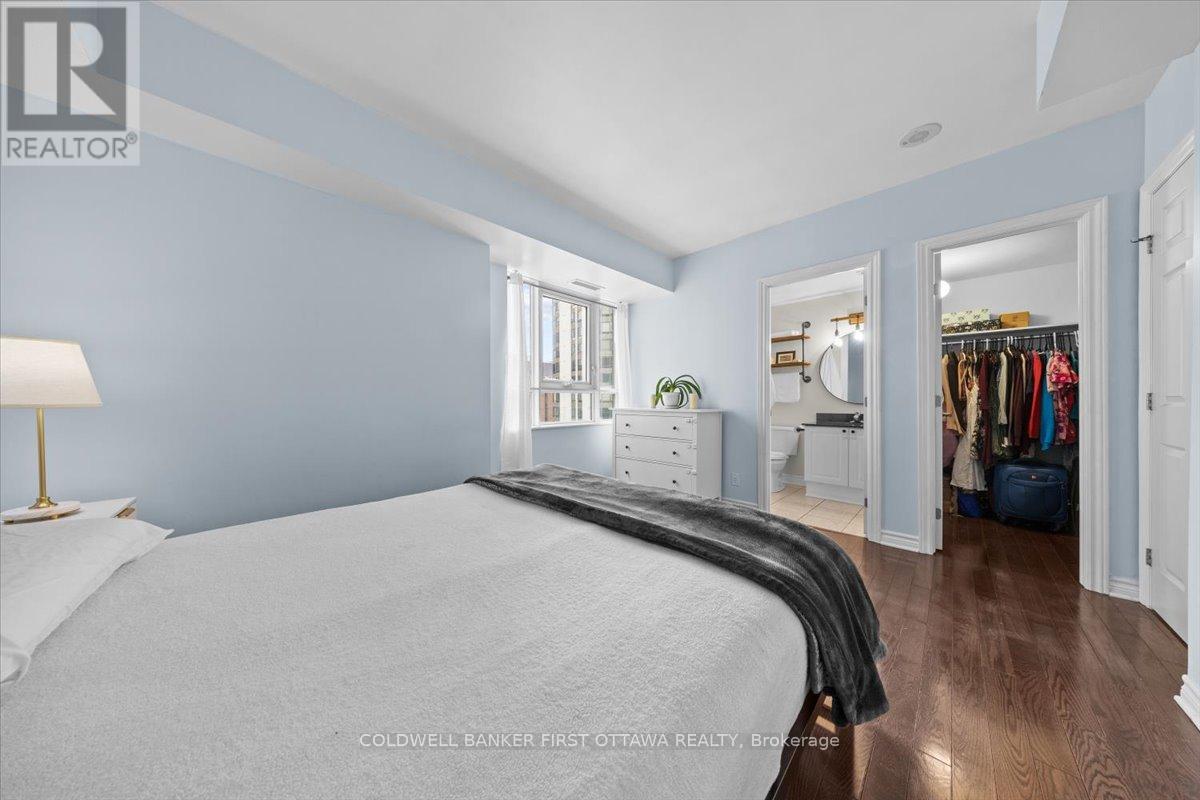 1401 - 445 Laurier Avenue W, Ottawa, Ontario  K1R 0A2 - Photo 19 - X12701622