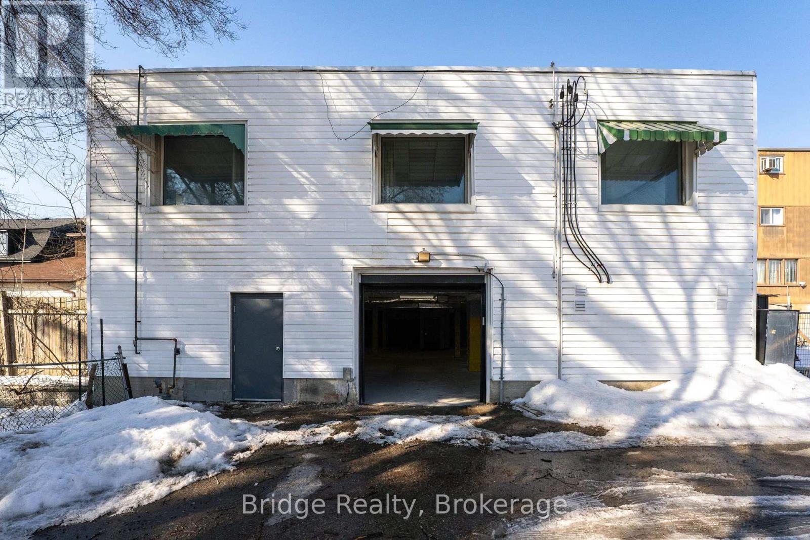 290 Dundas Street, Woodstock, Ontario  N4S 1B2 - Photo 44 - X12701568