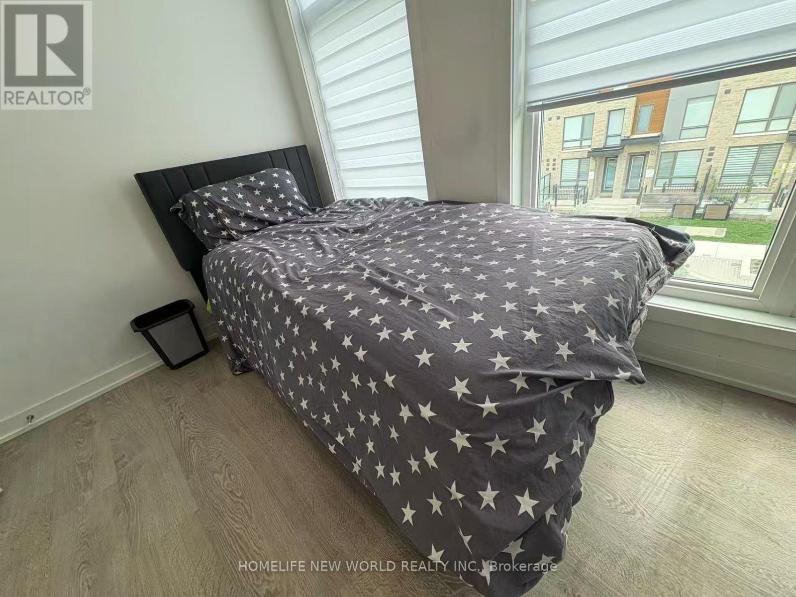 Room 1 - 72 Hooyo Terrace, Toronto, Ontario  M6A 0E2 - Photo 2 - C12470574