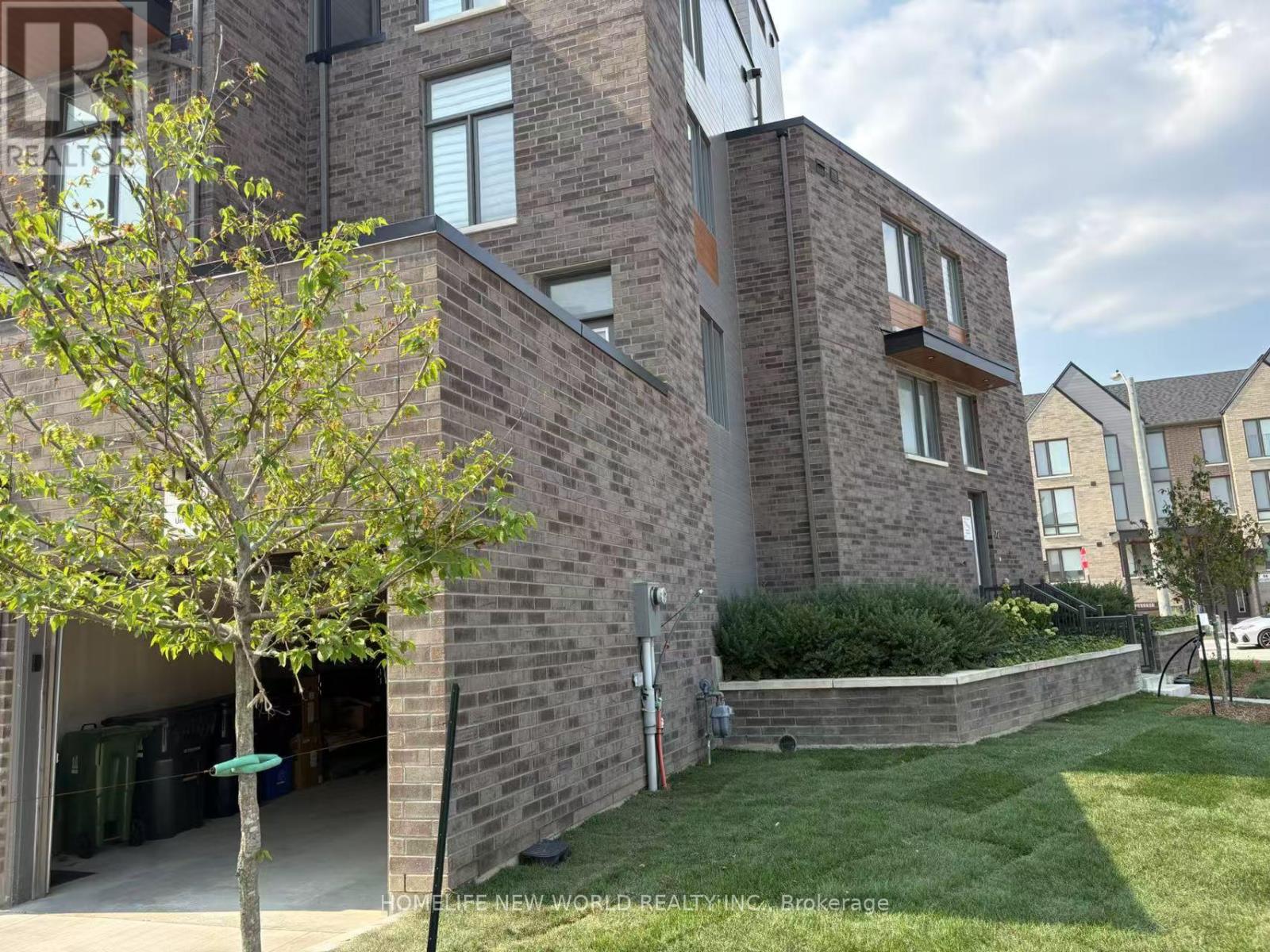 Room 1 - 72 Hooyo Terrace, Toronto, Ontario  M6A 0E2 - Photo 26 - C12470574