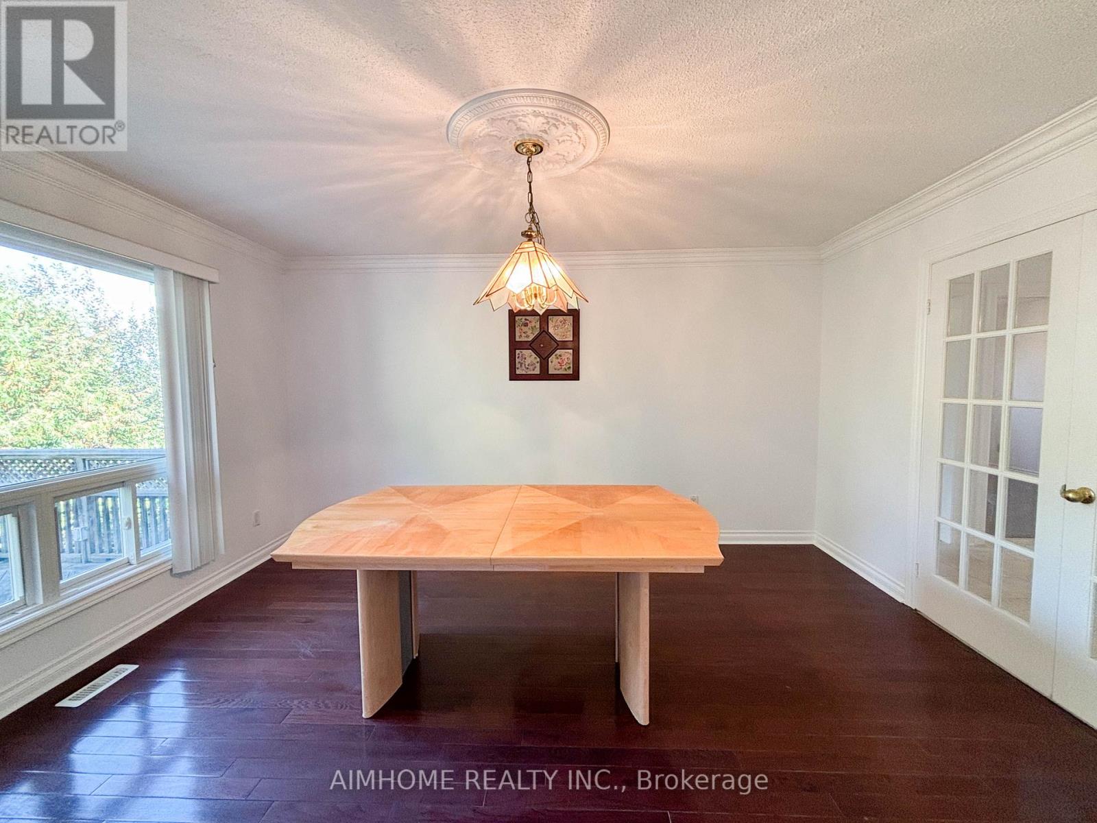 87 Ballard Crescent, Newmarket, Ontario  L3X 1S2 - Photo 14 - N12701606