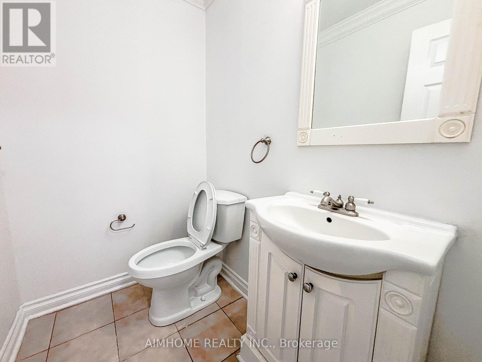 87 Ballard Crescent, Newmarket, Ontario  L3X 1S2 - Photo 19 - N12701606