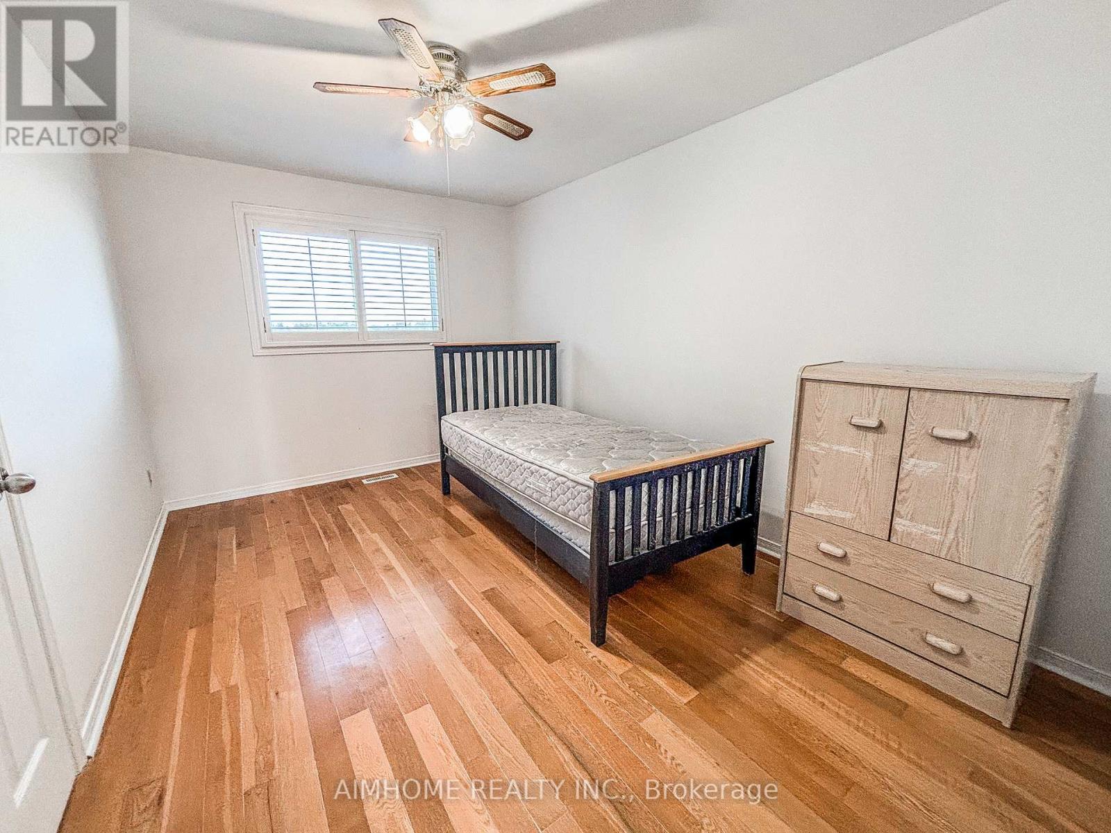 87 Ballard Crescent, Newmarket, Ontario  L3X 1S2 - Photo 27 - N12701606