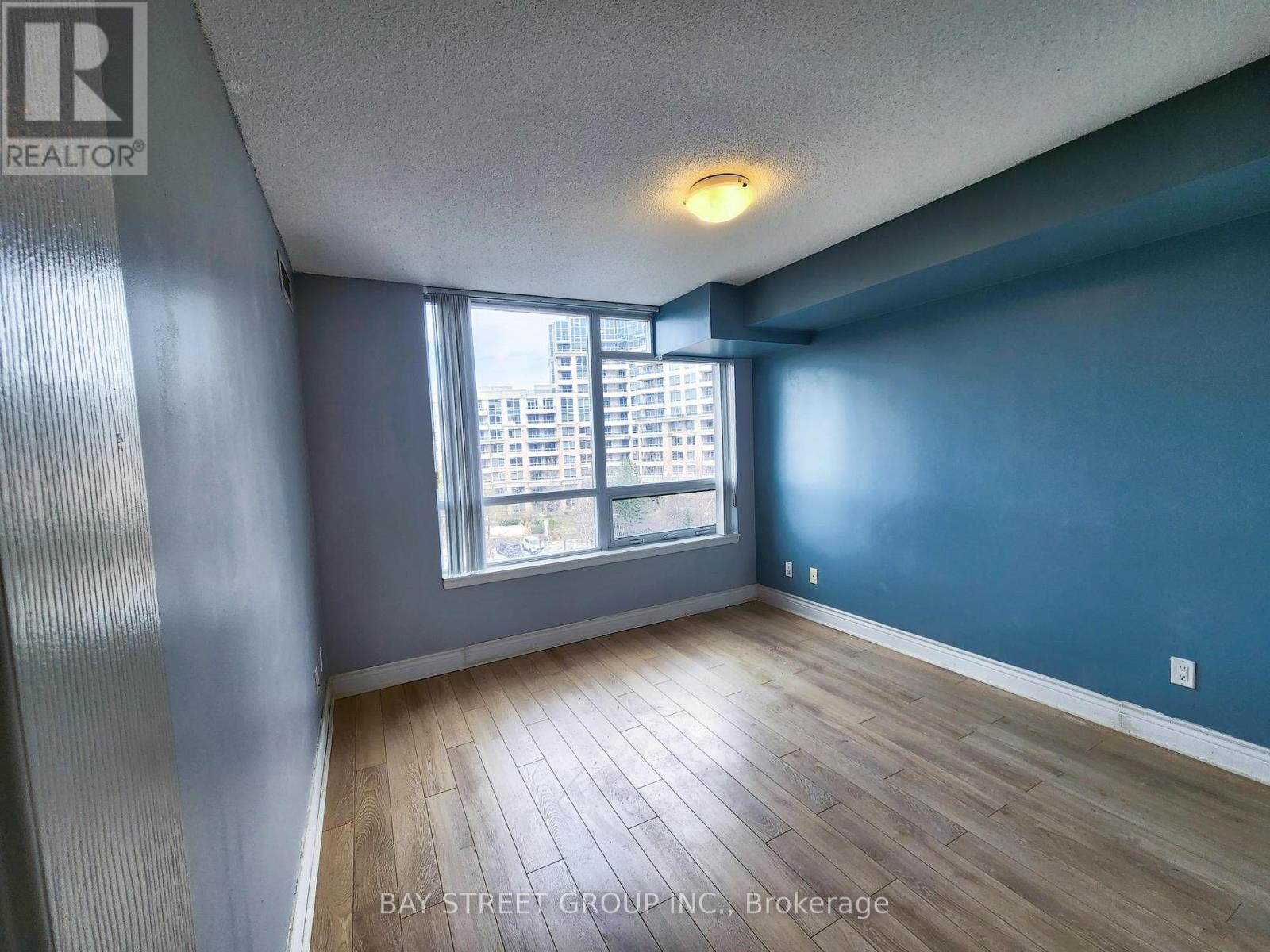 687 - 23 Cox Boulevard, Markham, Ontario  L3R 7Z9 - Photo 11 - N12701618