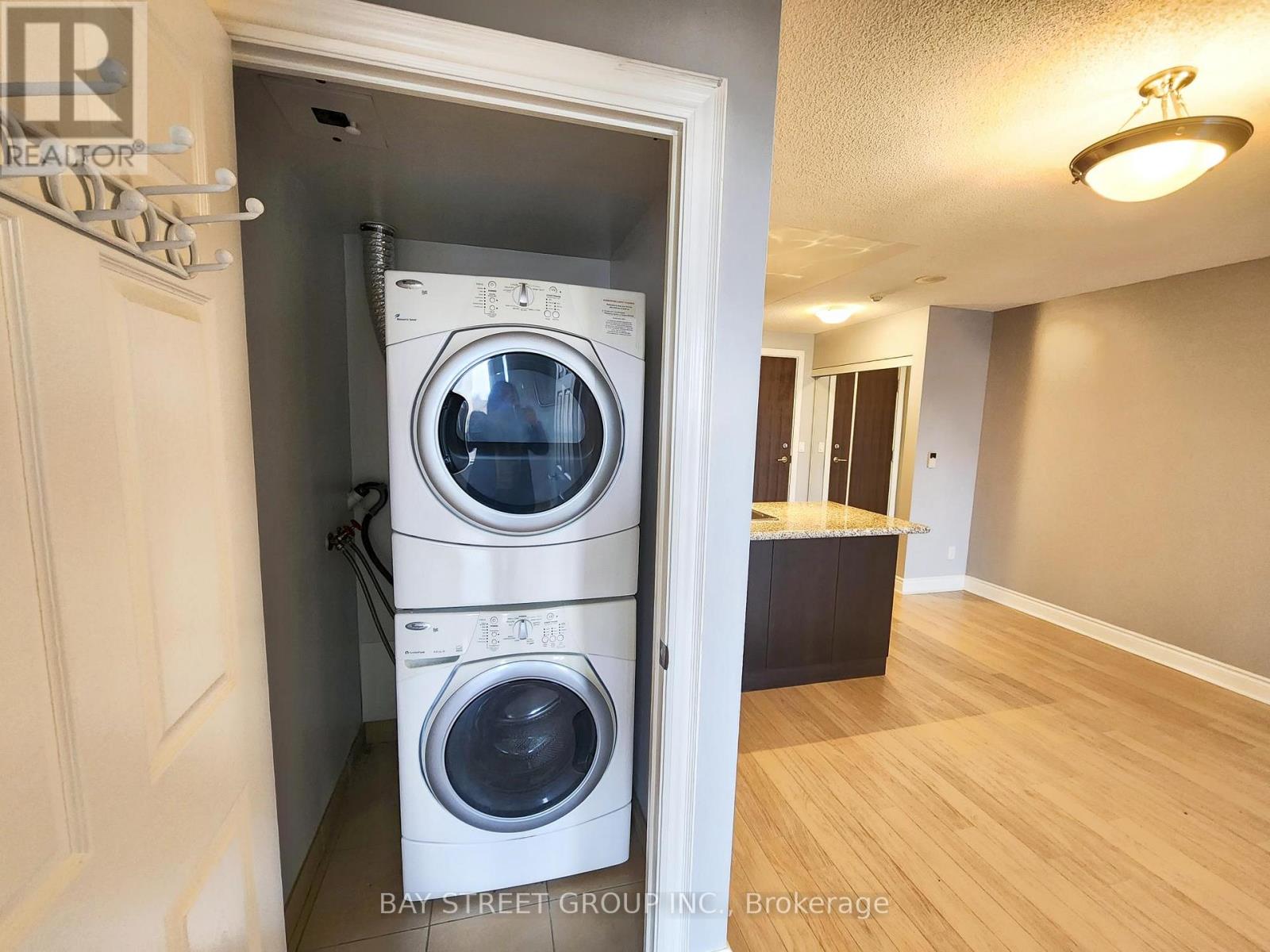 687 - 23 Cox Boulevard, Markham, Ontario  L3R 7Z9 - Photo 12 - N12701618