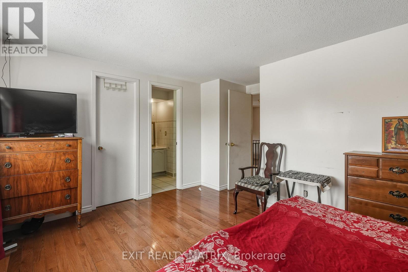 1123 Burgundy Lane, Ottawa, Ontario  K1C 2M9 - Photo 18 - X12670508