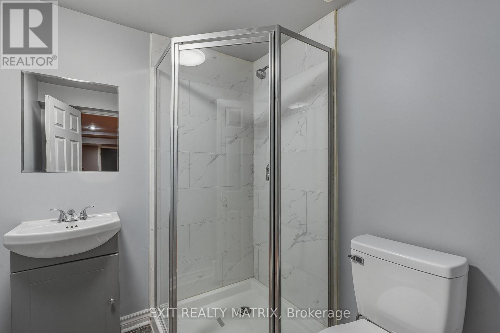 1123 Burgundy Lane, Ottawa, Ontario  K1C 2M9 - Photo 24 - X12670508