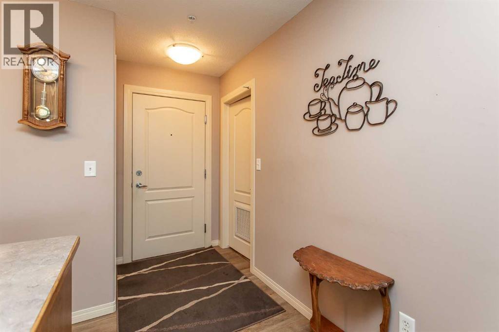 202, 4425 Heritage Way, Lacombe, Alberta  T4L 2P4 - Photo 2 - A2277968