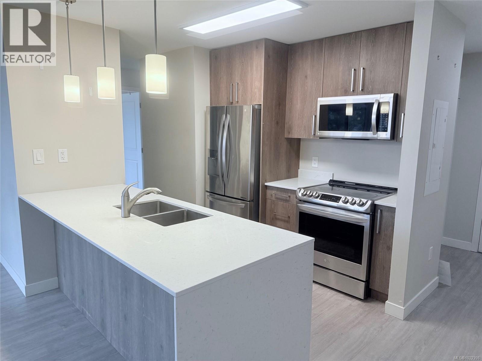 215 110 Presley Pl, View Royal, British Columbia  V9B 0Z1 - Photo 11 - 1022398