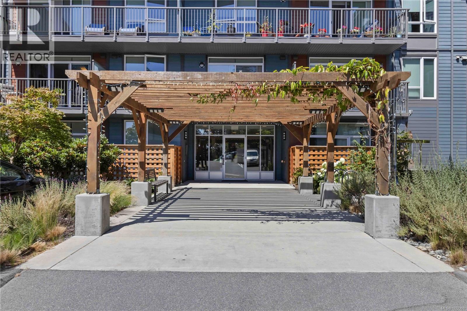 215 110 Presley Pl, View Royal, British Columbia  V9B 0Z1 - Photo 4 - 1022398