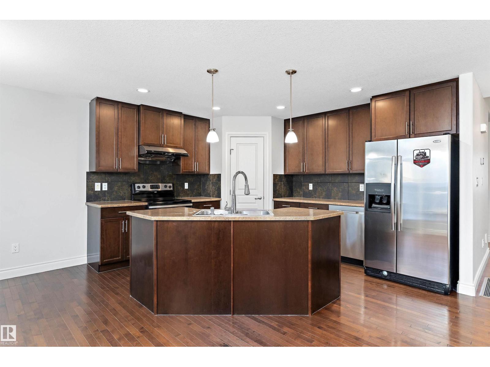 823 172 St Sw, Edmonton, Alberta  T6W 0M6 - Photo 11 - E4470208