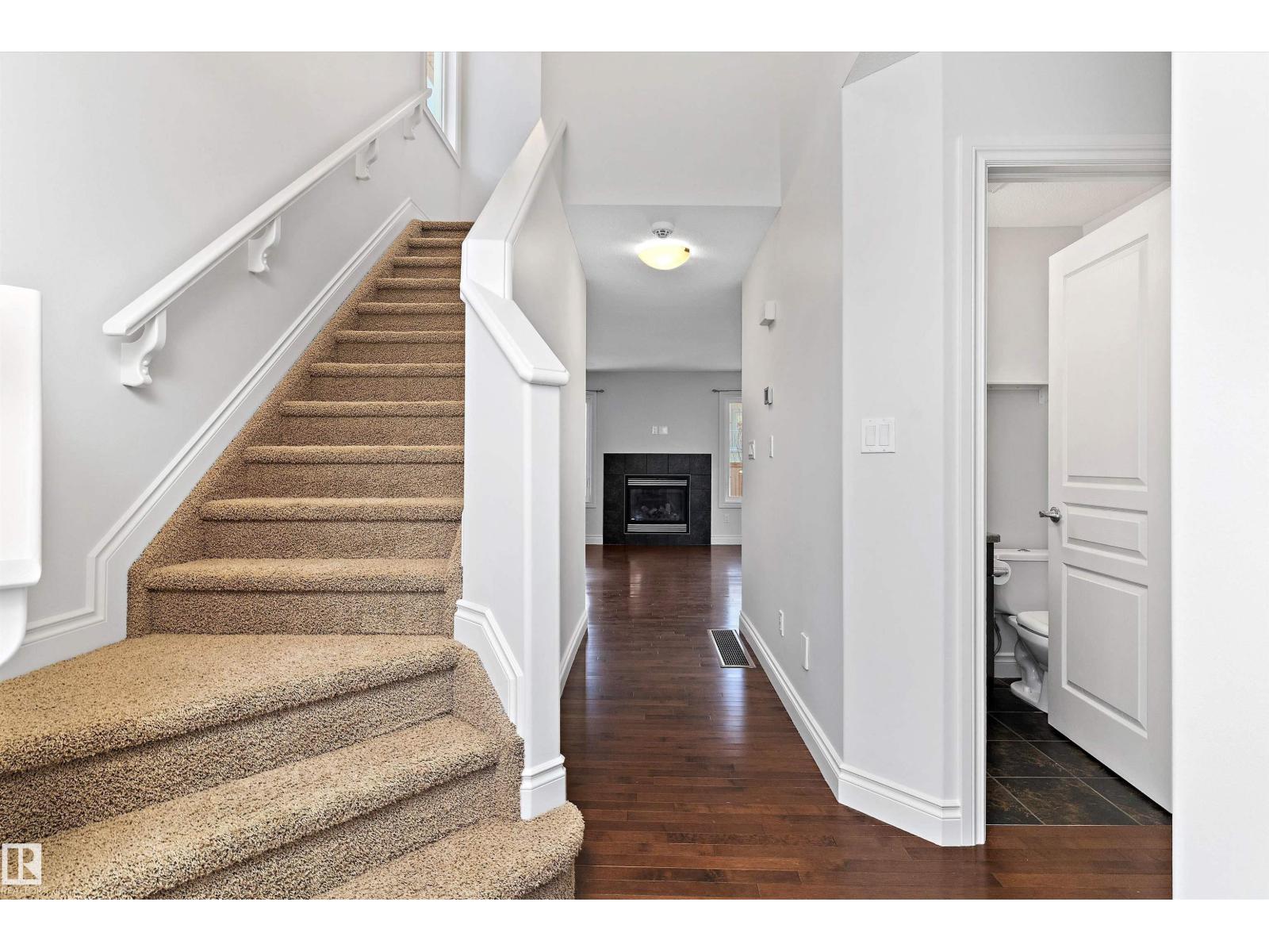 823 172 St Sw, Edmonton, Alberta  T6W 0M6 - Photo 4 - E4470208