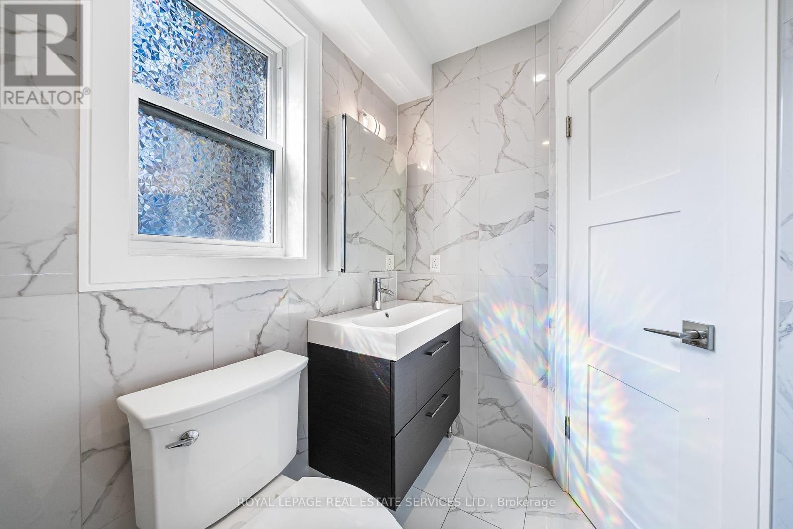 50 Arcadian Circle, Toronto, Ontario  M8W 2Y9 - Photo 23 - W12701580