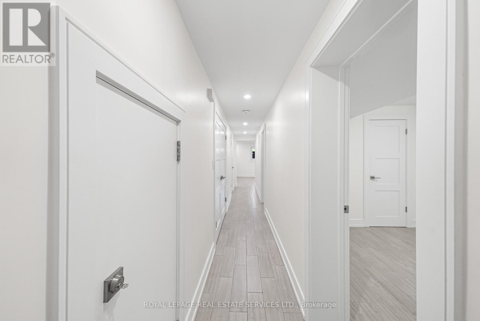 50 Arcadian Circle, Toronto, Ontario  M8W 2Y9 - Photo 28 - W12701580