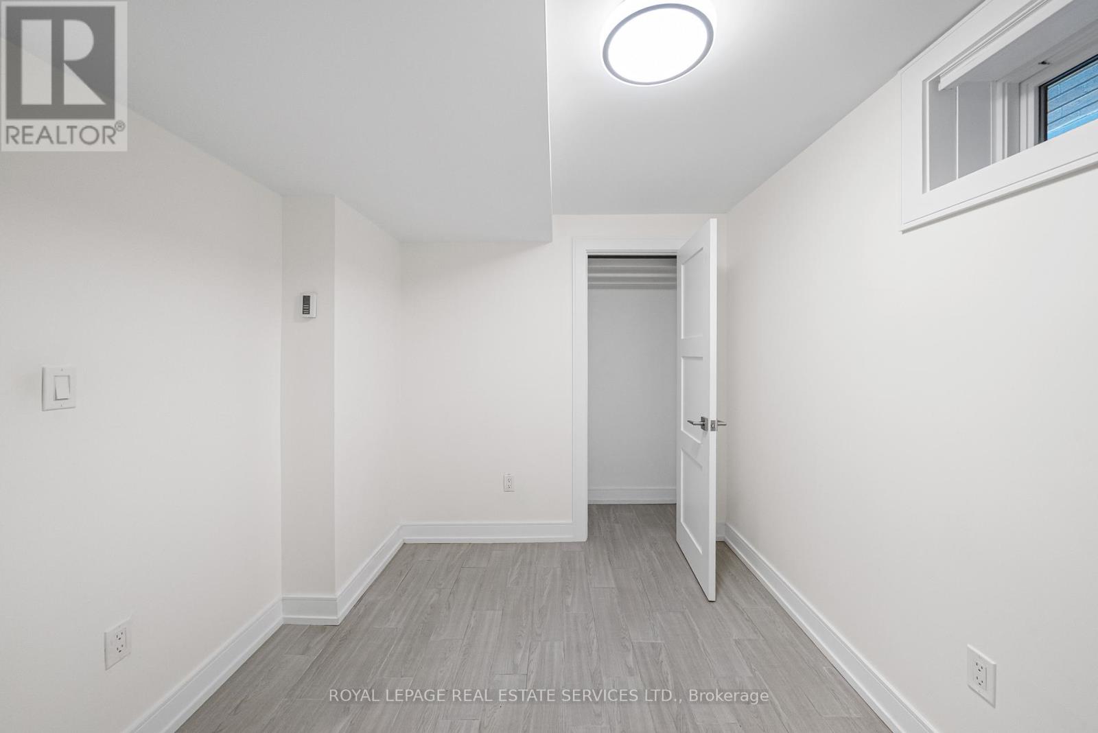 50 Arcadian Circle, Toronto, Ontario  M8W 2Y9 - Photo 38 - W12701580