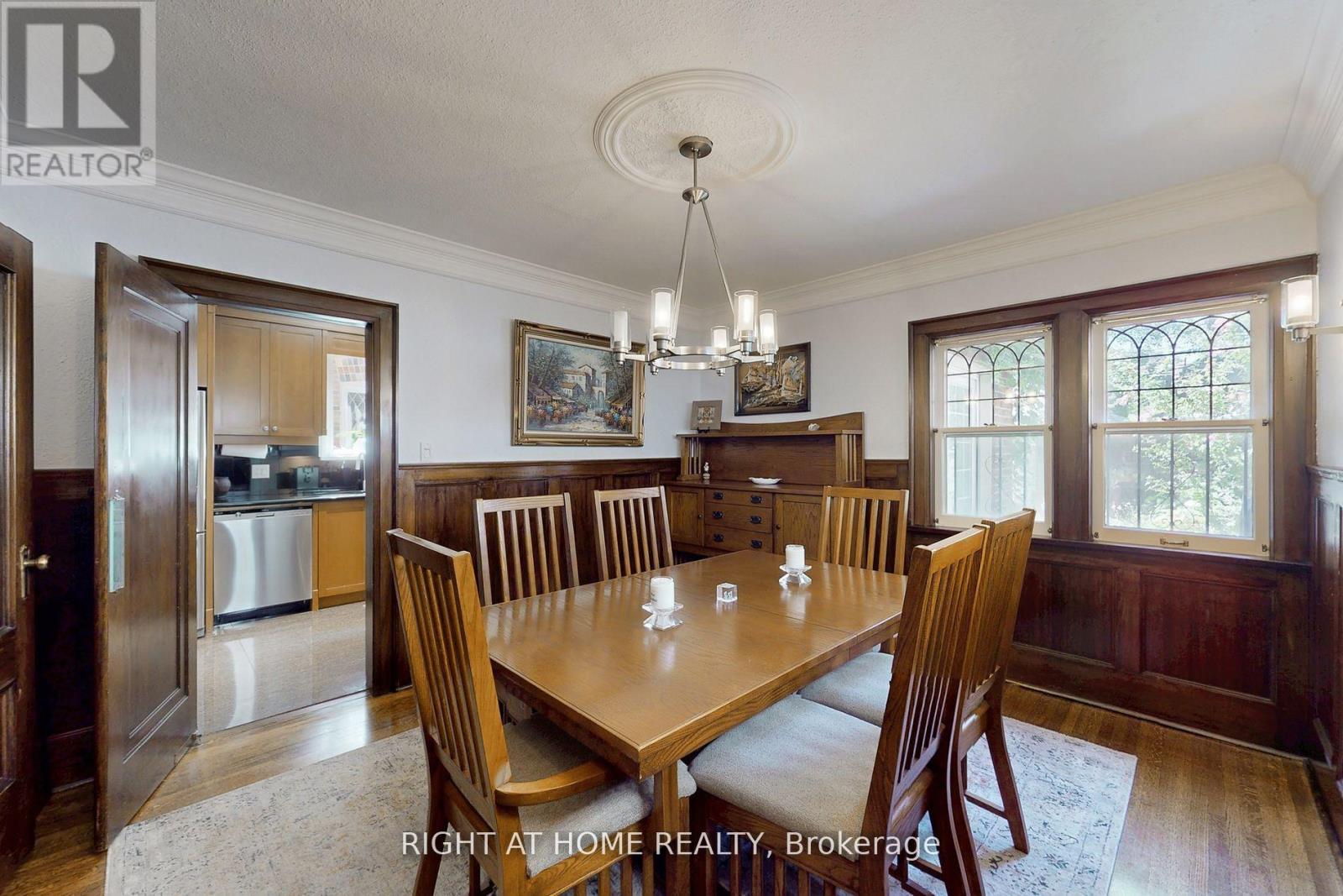 46 Jackson Avenue, Toronto, Ontario  M8X 2J4 - Photo 16 - W12701610