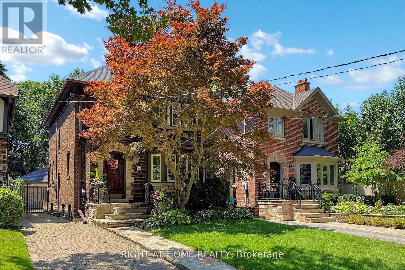 46 Jackson Avenue, Toronto, Ontario  M8X 2J4 - Photo 4 - W12701610