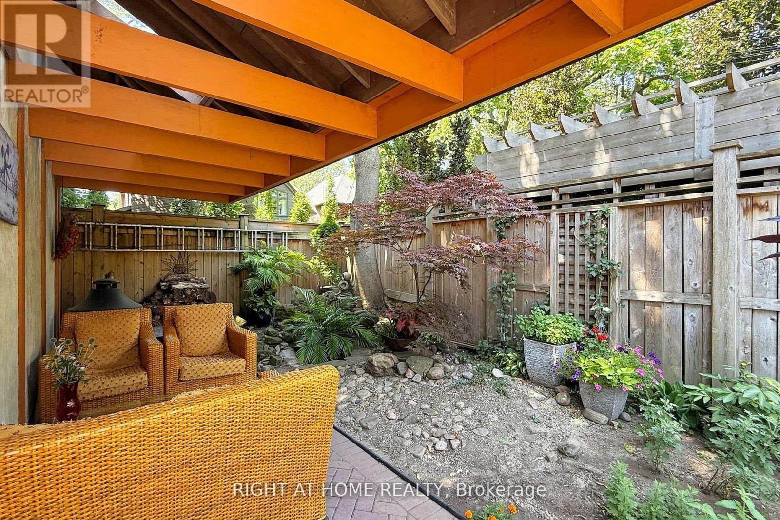 46 Jackson Avenue, Toronto, Ontario  M8X 2J4 - Photo 43 - W12701610