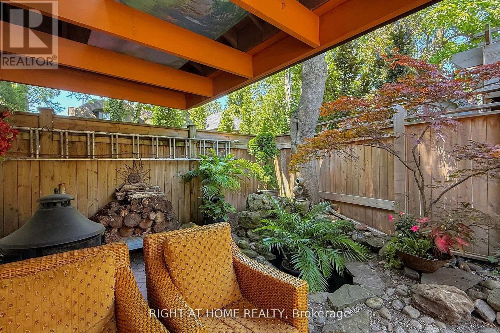 46 Jackson Avenue, Toronto, Ontario  M8X 2J4 - Photo 45 - W12701610