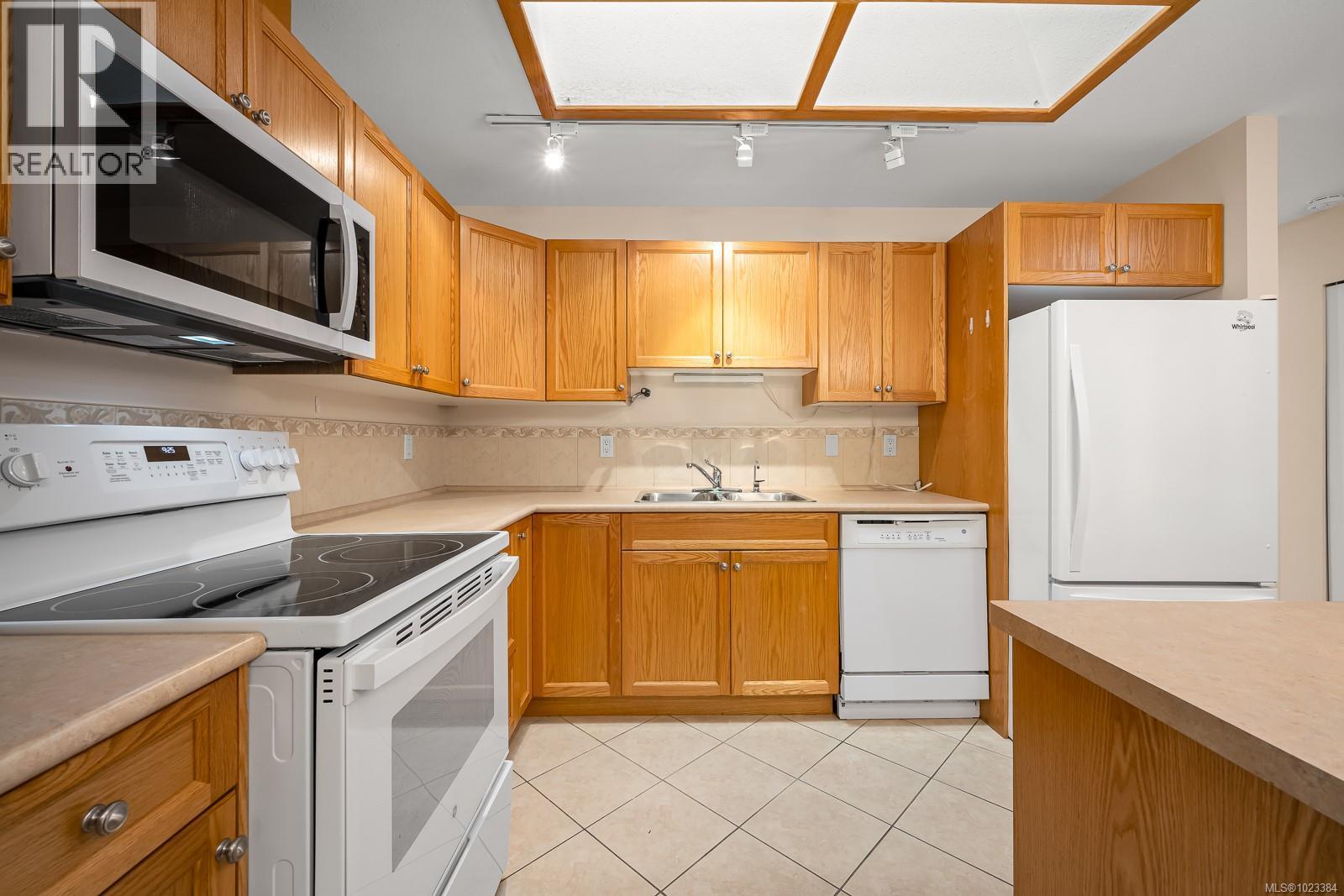 117 1919 St. Andrews Pl, Courtenay, British Columbia  V9N 9J4 - Photo 20 - 1023384