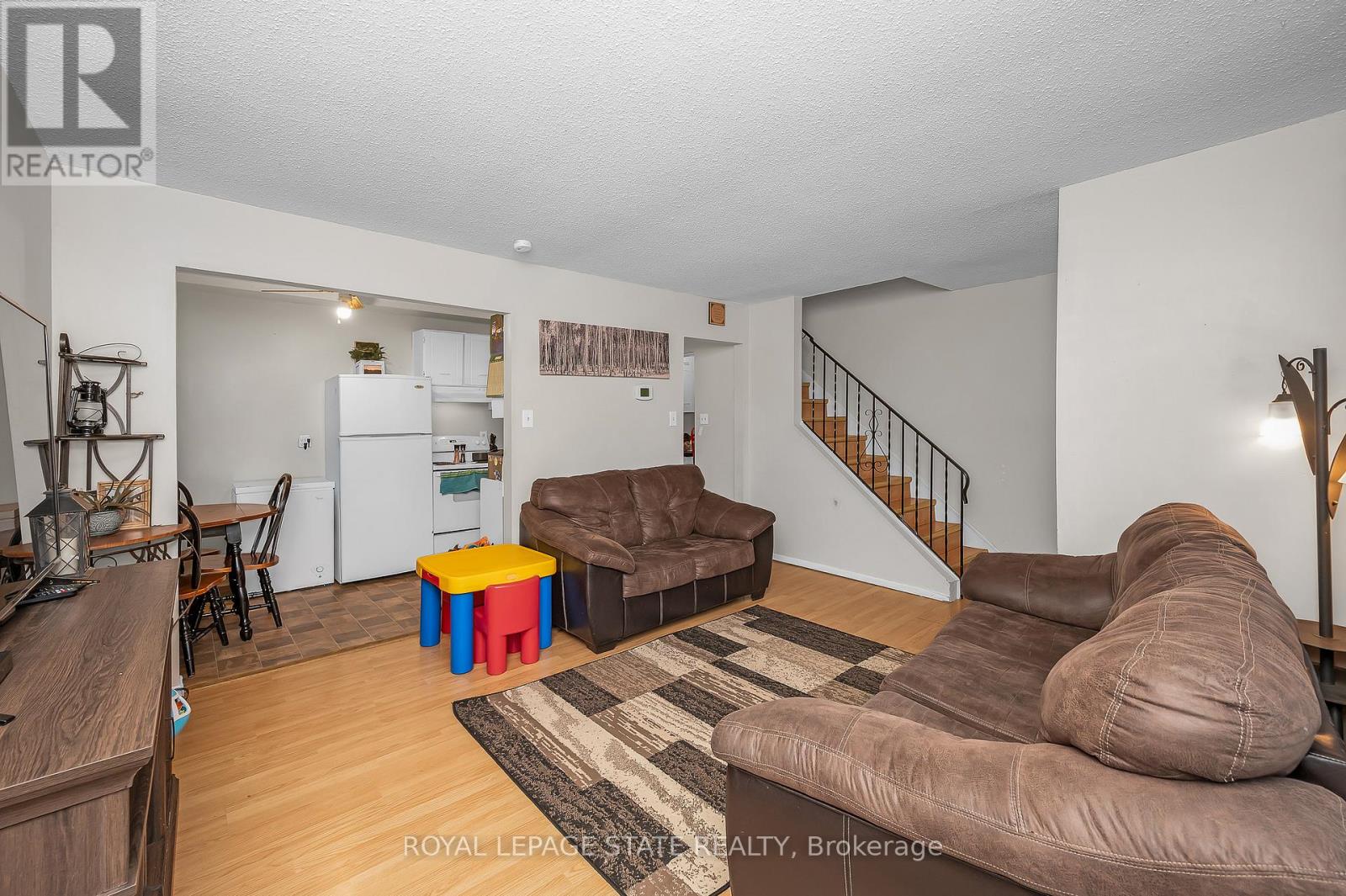 2 - 165 Limeridge Road W, Hamilton, Ontario  L9C 2V4 - Photo 10 - X12701572