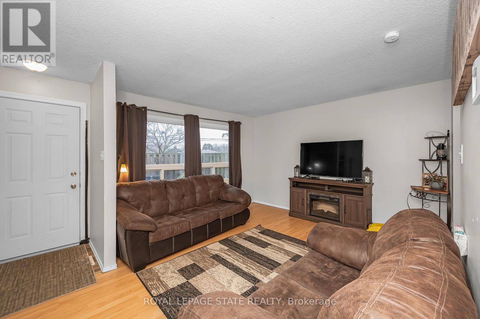 2 - 165 Limeridge Road W, Hamilton, Ontario  L9C 2V4 - Photo 9 - X12701572