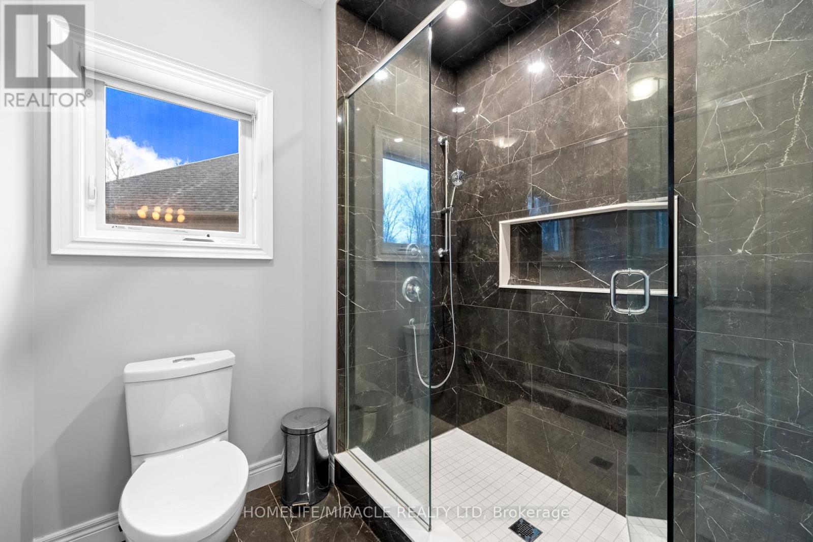 147 Ambrous Crescent W, Guelph, Ontario  N1G 0E4 - Photo 28 - X12701592