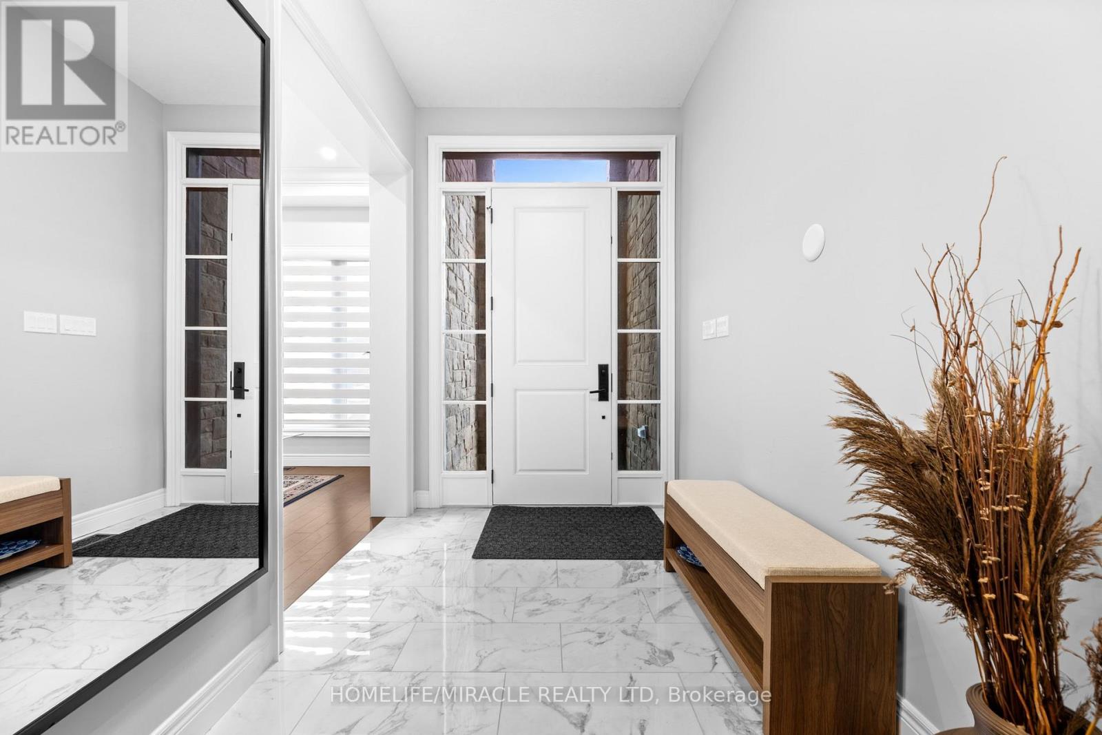 147 Ambrous Crescent W, Guelph, Ontario  N1G 0E4 - Photo 5 - X12701592