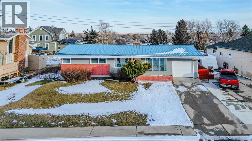 228 3 Street W, Cardston, Alberta  T0K 0K0 - Photo 37 - A2276356