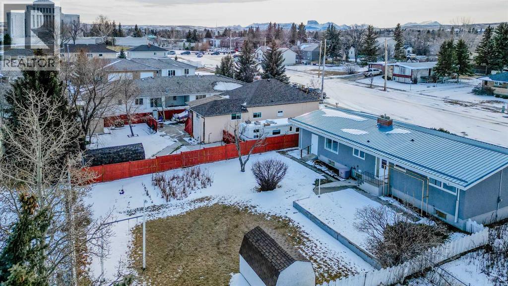 228 3 Street W, Cardston, Alberta  T0K 0K0 - Photo 2 - A2276356