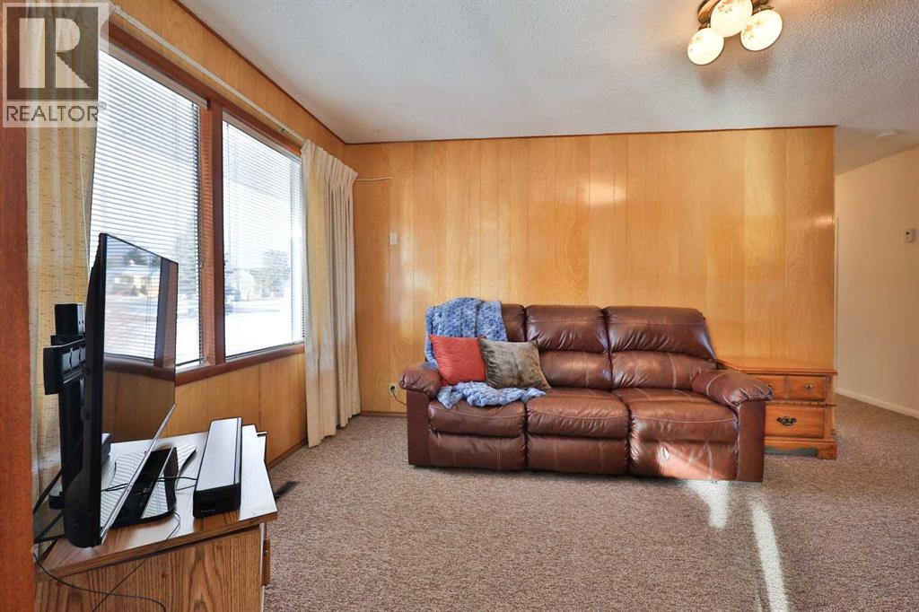 228 3 Street W, Cardston, Alberta  T0K 0K0 - Photo 23 - A2276356