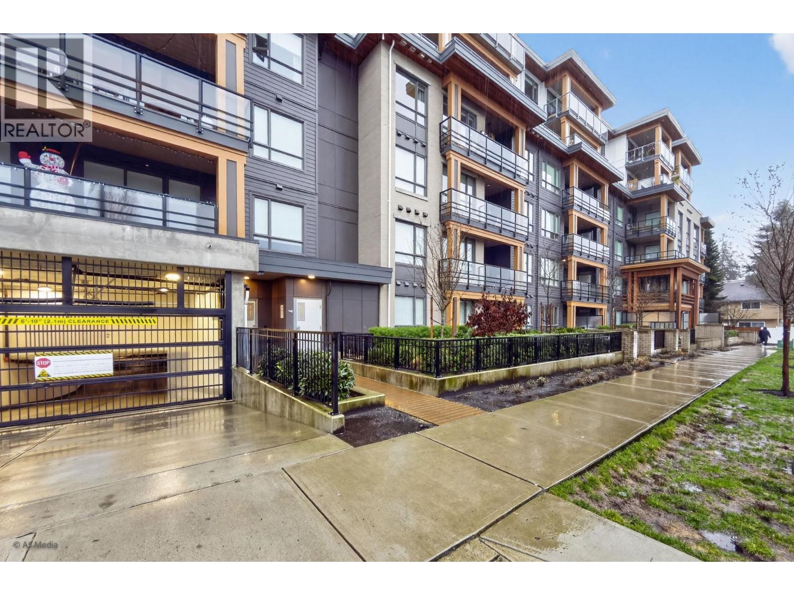 601 741 Anskar Court, Coquitlam, British Columbia  V3J 0N3 - Photo 3 - R3079605