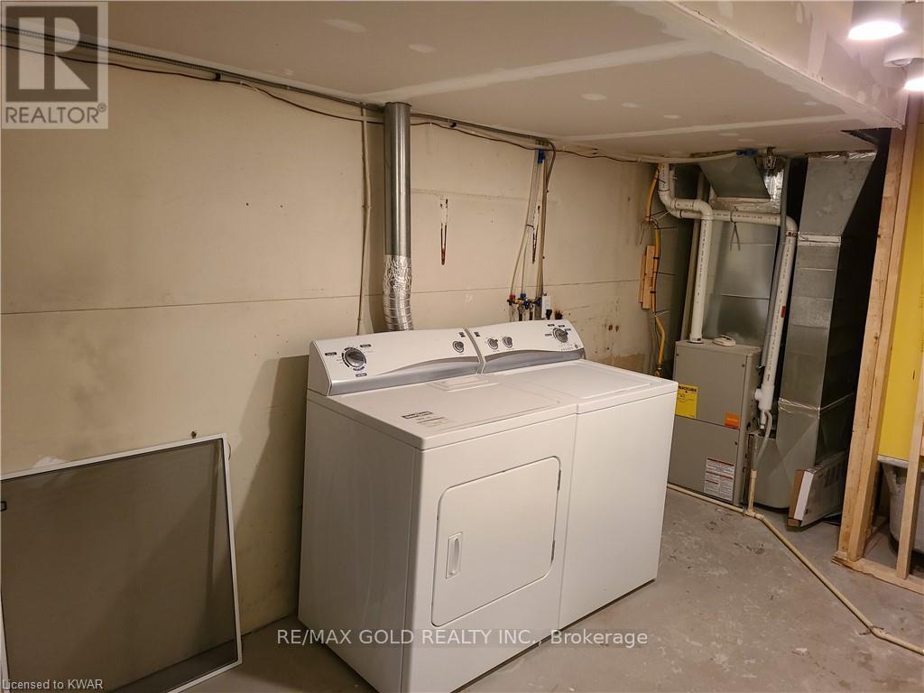 Lower Level - 75 Pepperwood Crescent, Kitchener, Ontario  N2A 2R4 - Photo 11 - X12701318