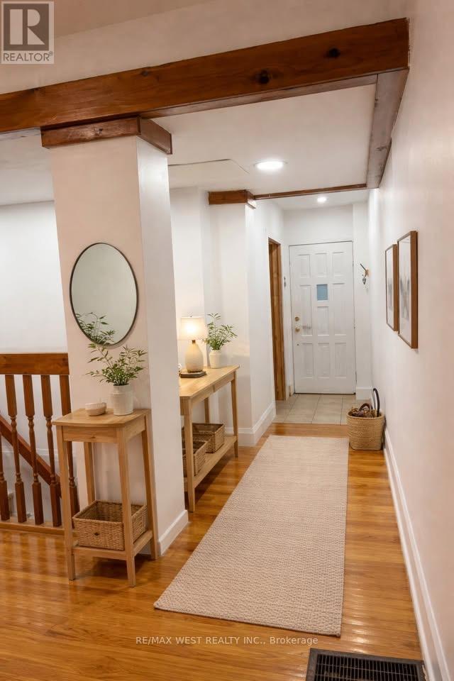 Lower Unit - 531 Woodbine Avenue, Toronto, Ontario  M4E 2H7 - Photo 11 - E12665754