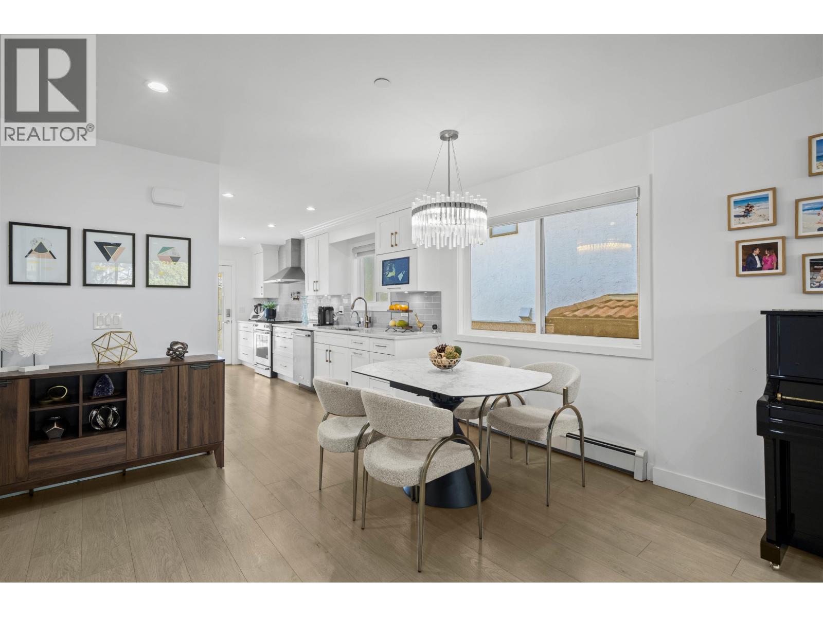 870 W 59th Avenue, Vancouver, British Columbia  V6P 1X7 - Photo 10 - R3080125