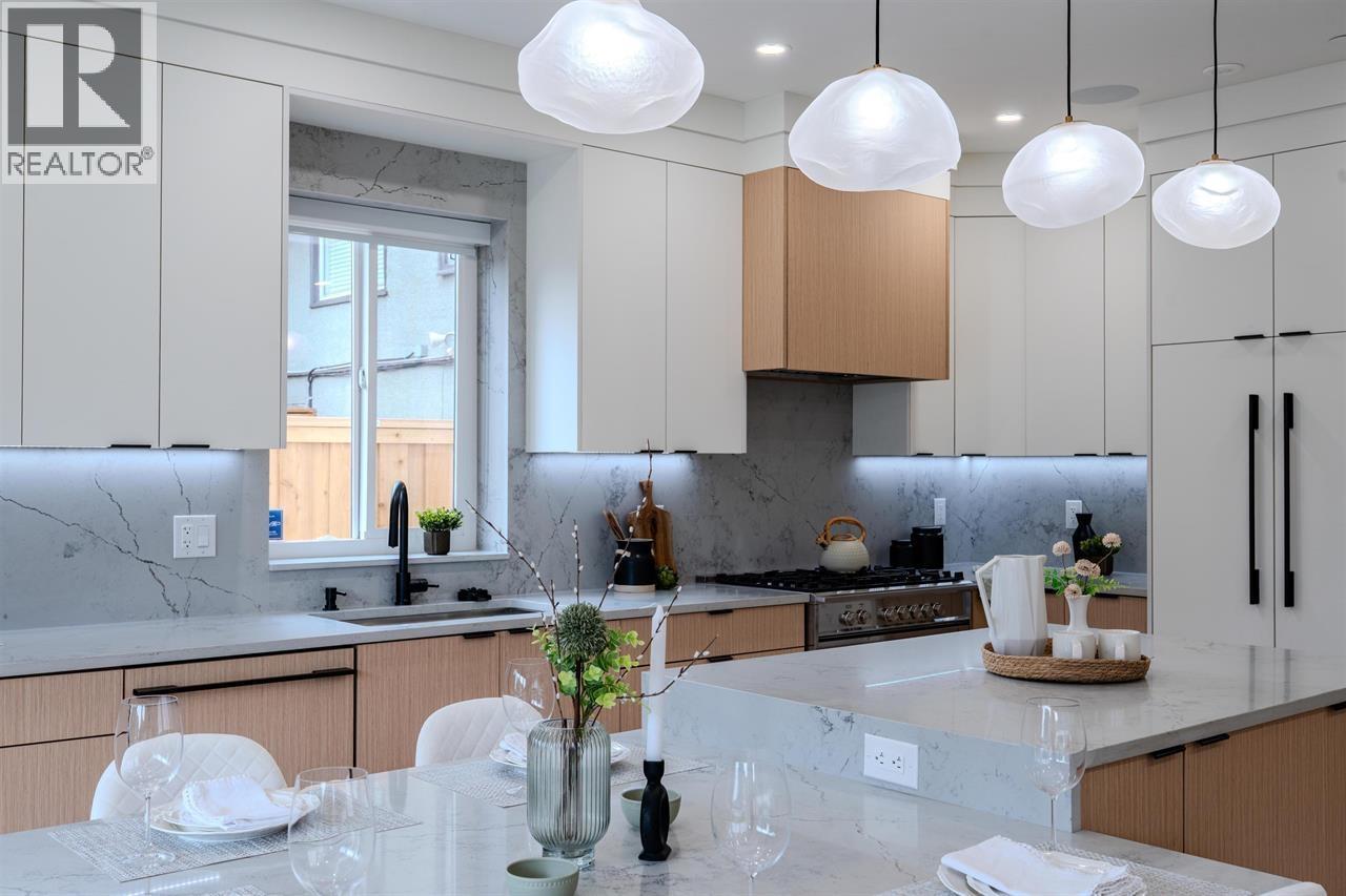 2 3576 E Pender Street, Vancouver, British Columbia  V5K 2E3 - Photo 10 - R3080028