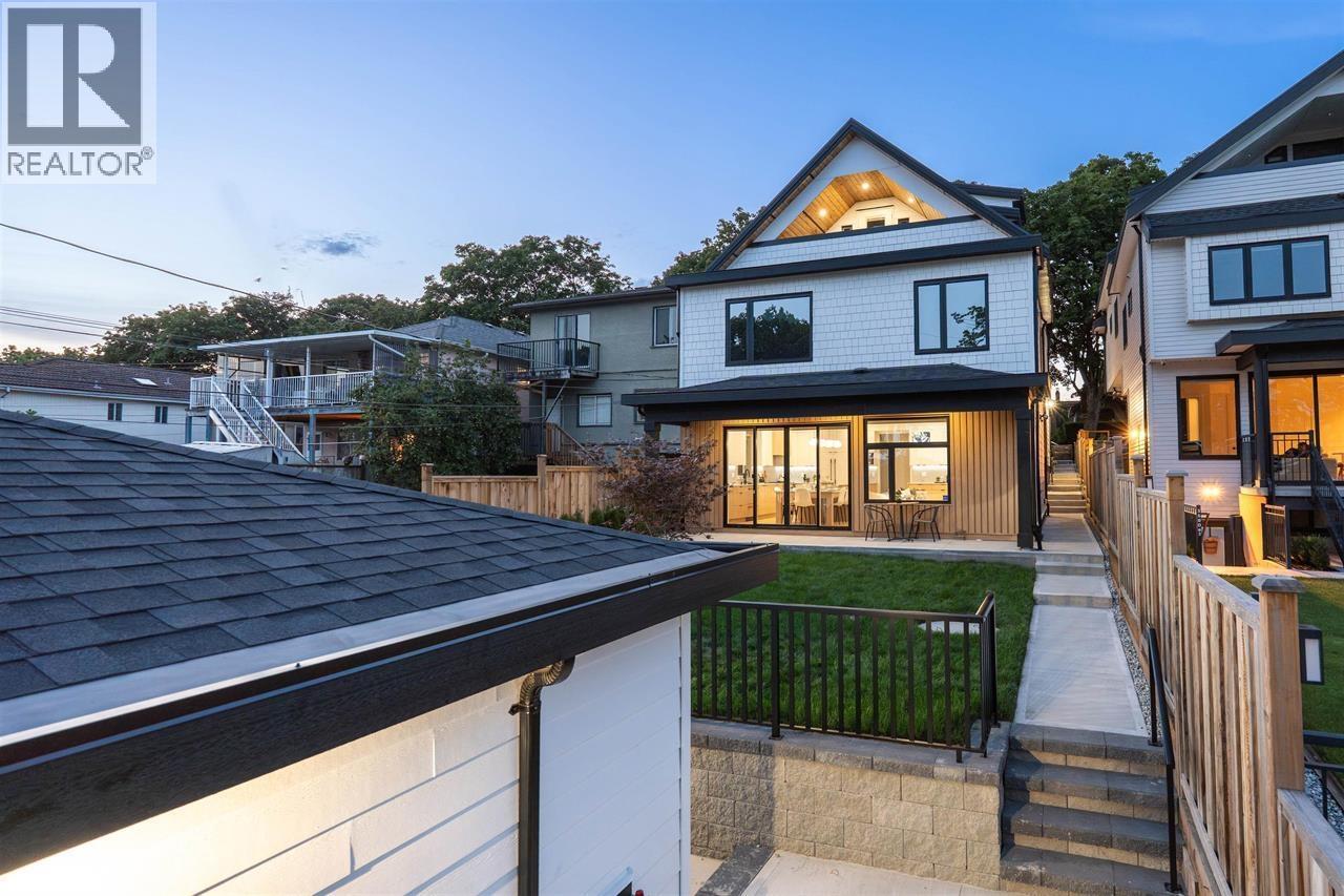 2 3576 E Pender Street, Vancouver, British Columbia  V5K 2E3 - Photo 30 - R3080028