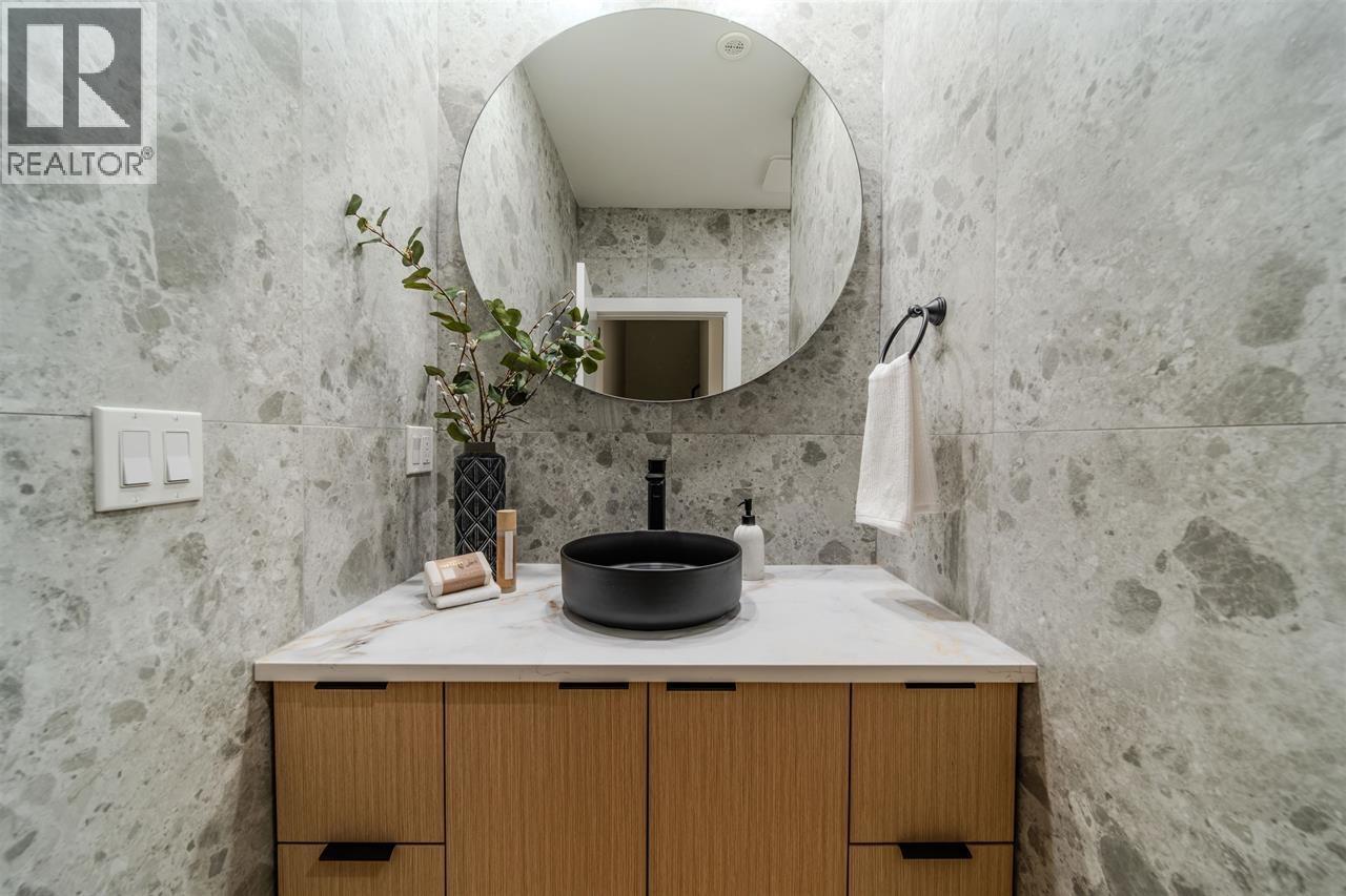 1 3576 E Pender Street, Vancouver, British Columbia  V5K 2E3 - Photo 15 - R3079977