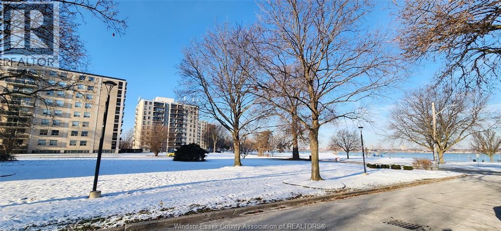 3905 Riverside Drive East Unit# 407, Windsor, Ontario  N8Y 1B3 - Photo 3 - 26001218