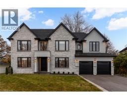 102 CUMMING Court, Ancaster, Ontario