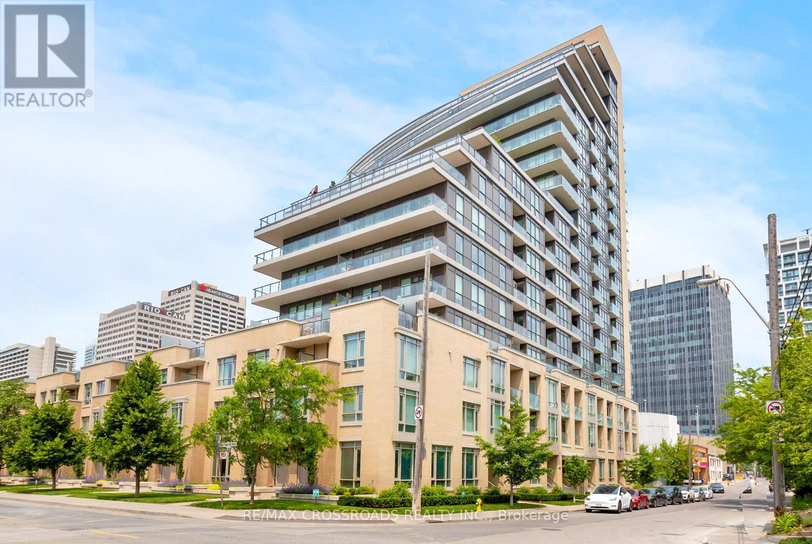1301 - 60 BERWICK AVENUE, Toronto, Ontario