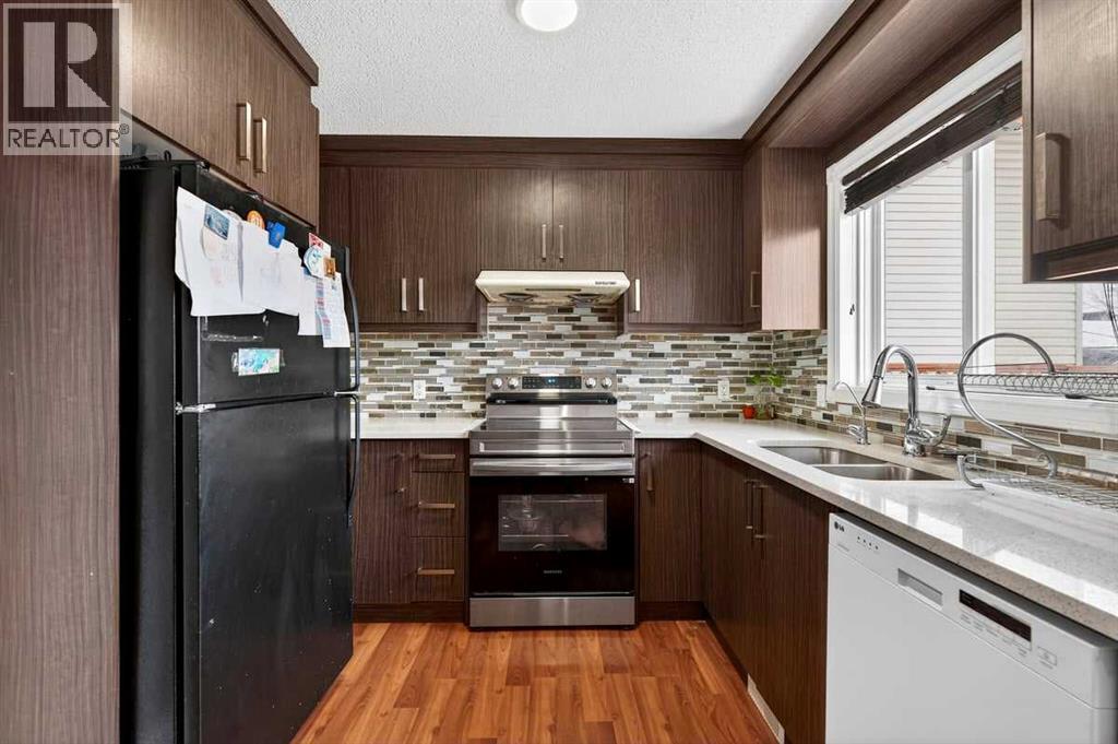 214 Martinwood Place Ne, Calgary, Alberta  T3J 3H6 - Photo 13 - A2274044