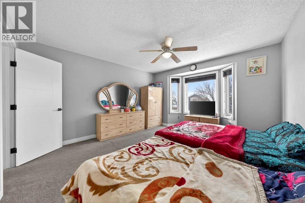 214 Martinwood Place Ne, Calgary, Alberta  T3J 3H6 - Photo 23 - A2274044