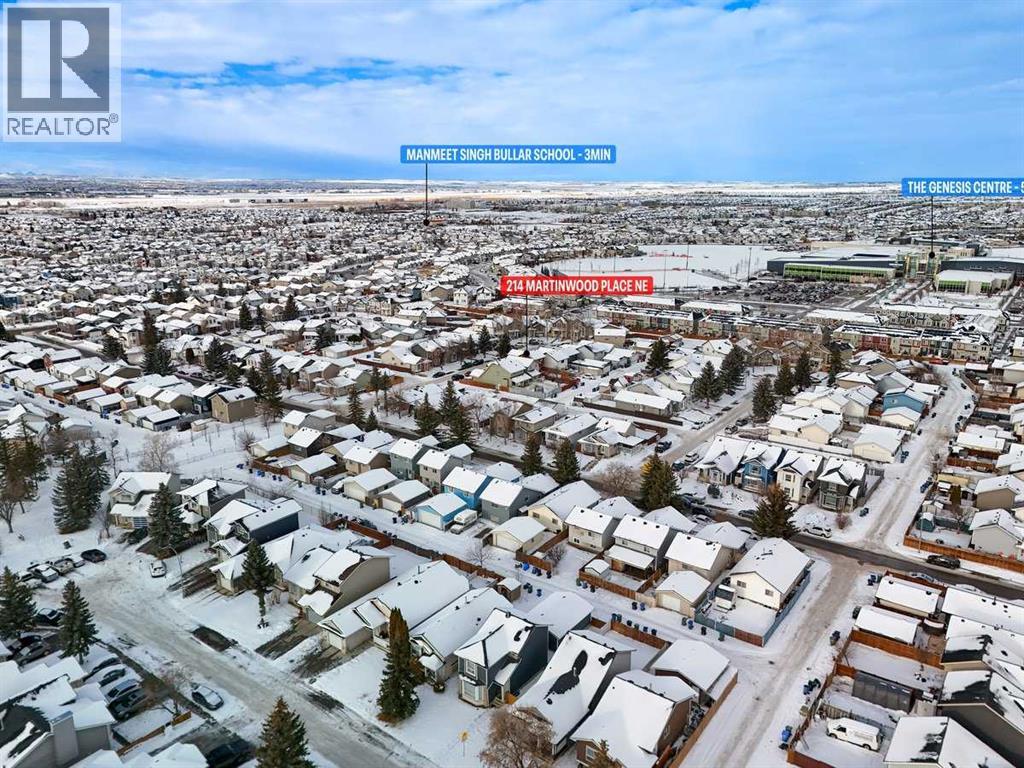 214 Martinwood Place Ne, Calgary, Alberta  T3J 3H6 - Photo 3 - A2274044